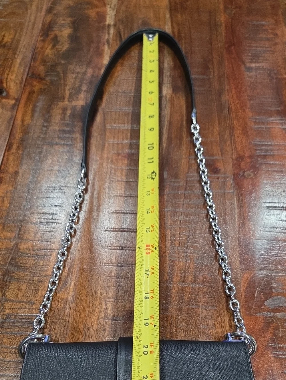 Michael Kors Chain Shoulder Bag